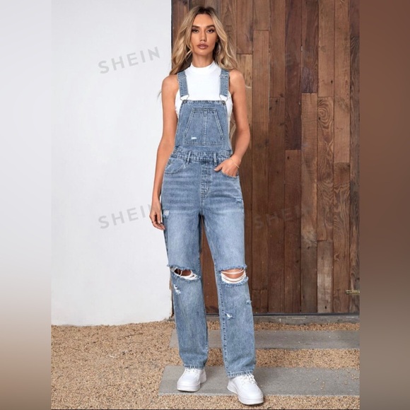 Jean Overalls 🤍 - Picture 1 of 5